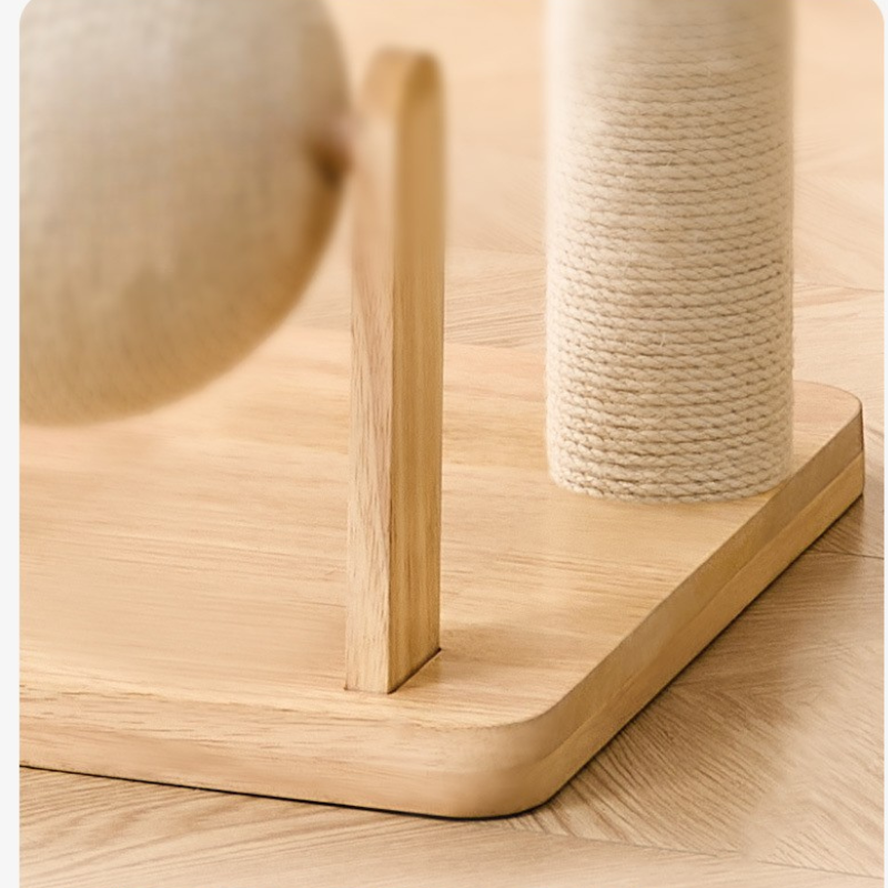 Arbre à chat scandinave bois clair – stable et idéal appartement