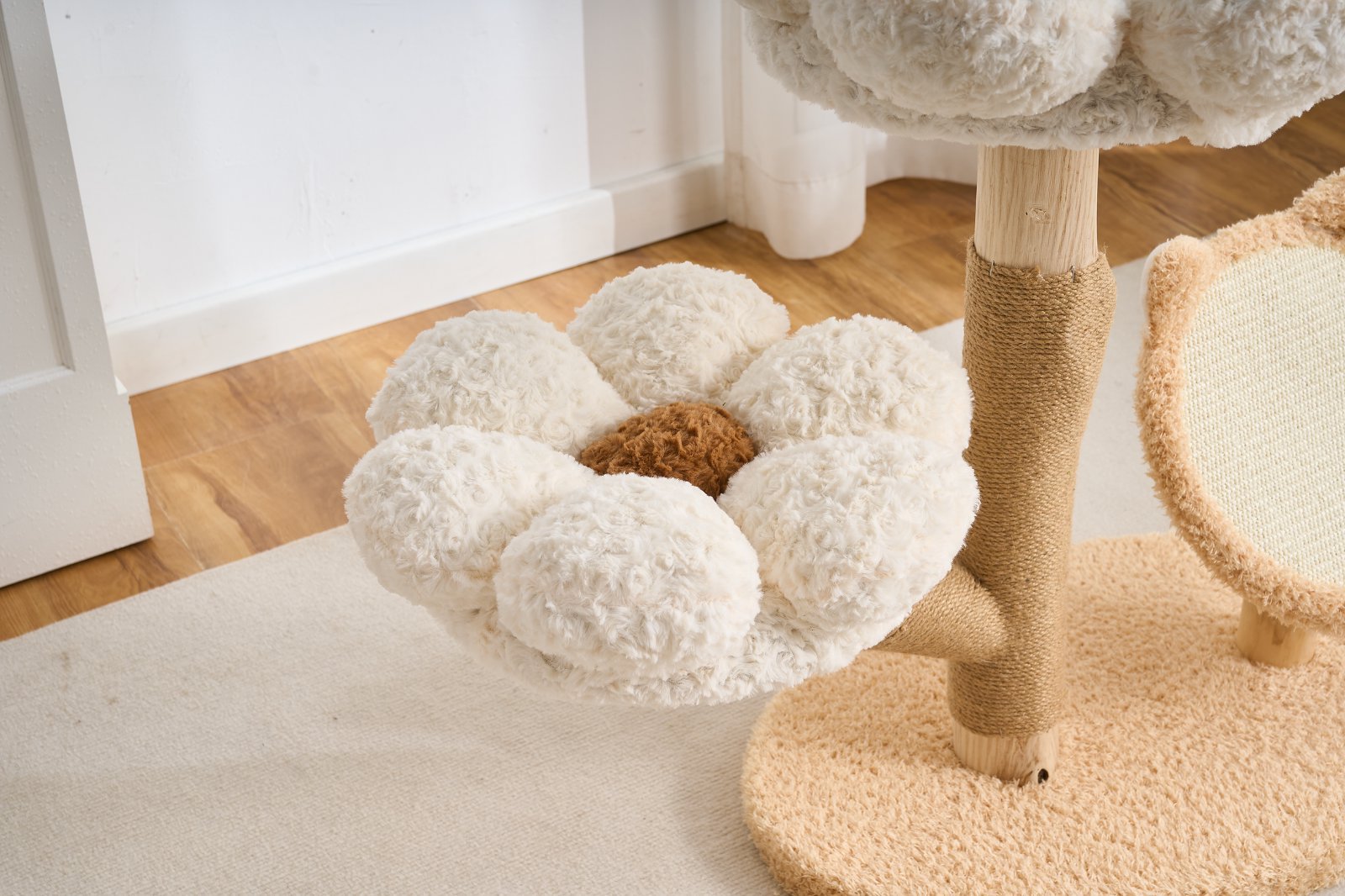 Arbre à chat Floral – Design fleuri, griffoir en sisal et couchage moelleux
