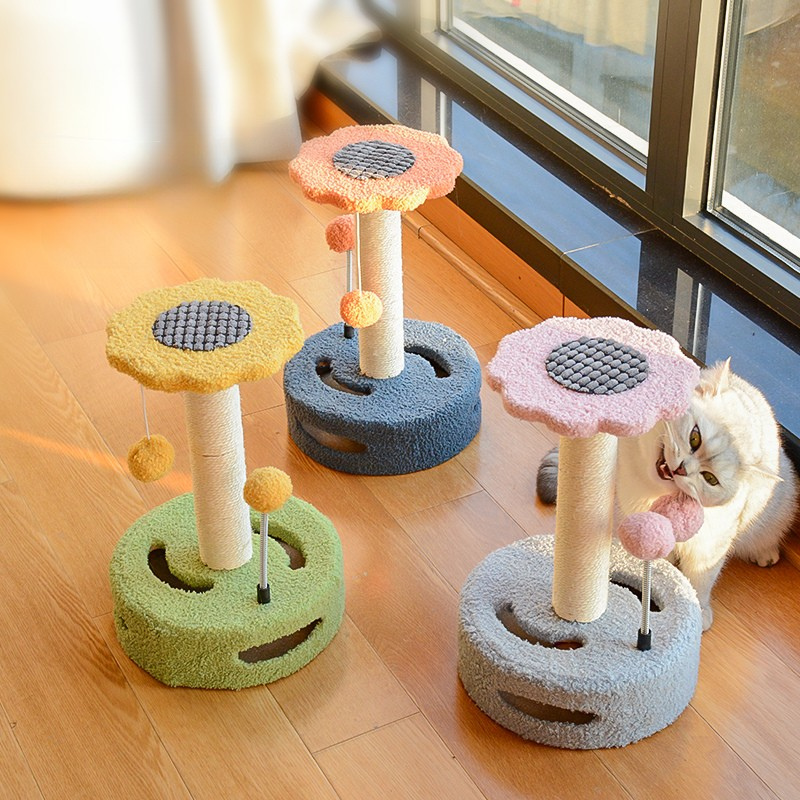 Griffoir compact Petite Marguerite – poteau en sisal & toupie interactive